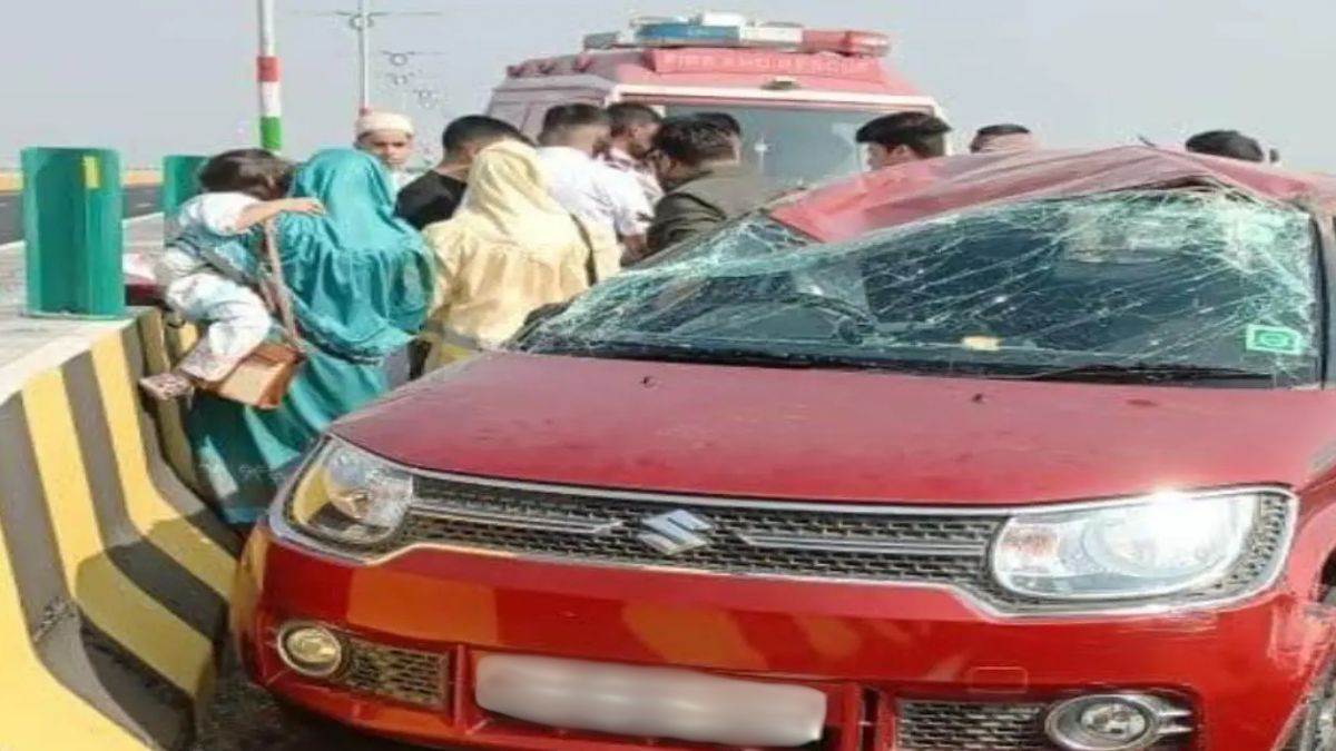 first accident on mumbai trans harbour link car strikes divider and overturn