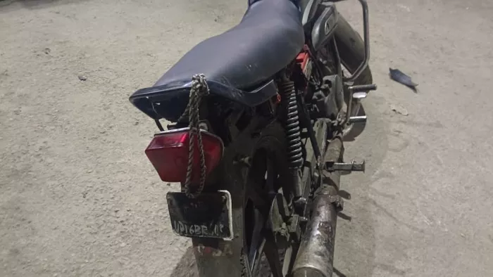 इसी बाइक से युवक को बांधकर घुमाया।