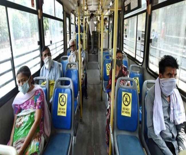 डीटीसी व कलस्टर बसों में सीटों की संख्या के बराबर ही यात्री सवार हो सकते हैं।