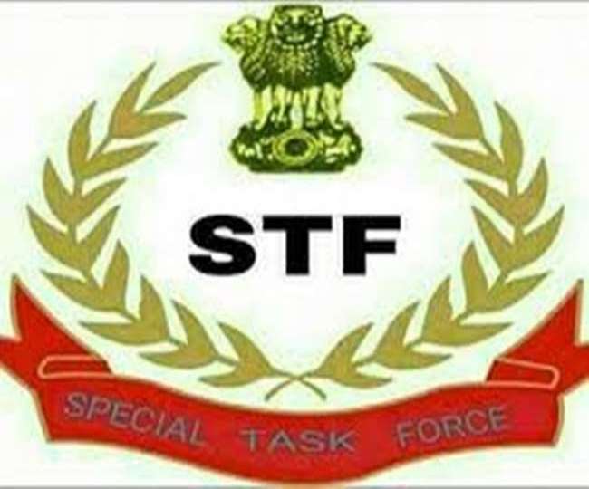 यूपी पुलिस की स्पेशल टास्क फोर्स (STF ) छापेमारी कर रही है।