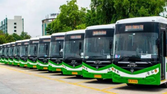 DMRC to hand over 100 feeder e buses Delhi Govt
