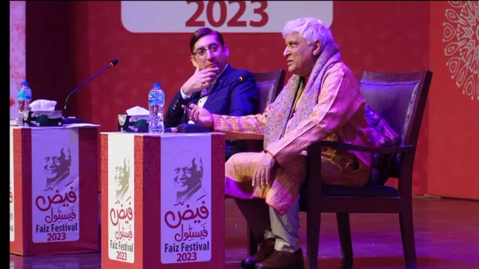 लाहौर में आयोजित 'फैज' महोत्सव में जावेद अख्तर ने हिस्सा लिया। (फोटो सोर्स: ट्विटर)