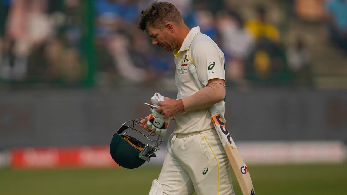 David Warner Injury: ऑस्‍ट्रेलियाई टीम की खस्‍ता हाल, डेविड वॉर्नर भी चोट के कारण आखिरी दो टेस्‍ट से हुए बाहर
