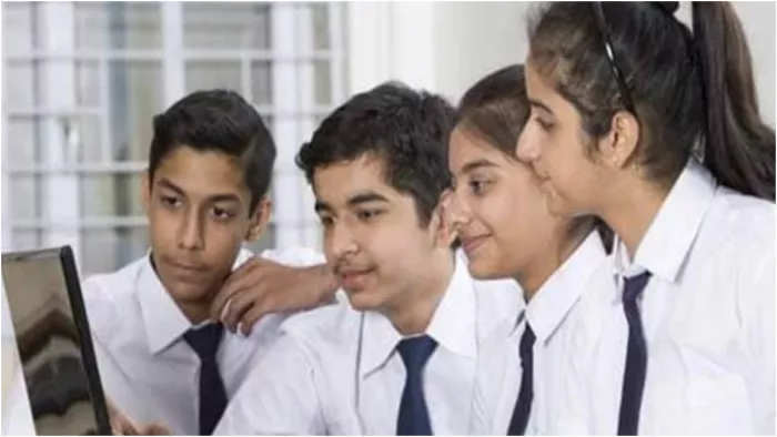 शिक्षा विभाग का बड़ा फैसला! इस तारीख से सभी डिग्री कॉलेजों में बंद हो जाएगी इंटर की पढ़ाई