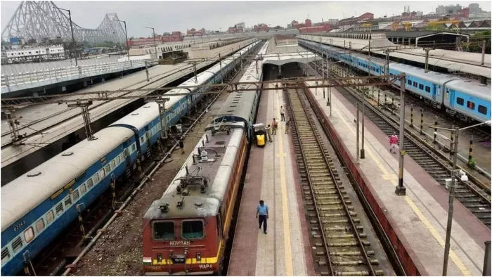 तीन दिनों के लिए लंबी दूरी तय करने वाली गाड़ियों का परिचालन बंद, यात्री परेशान