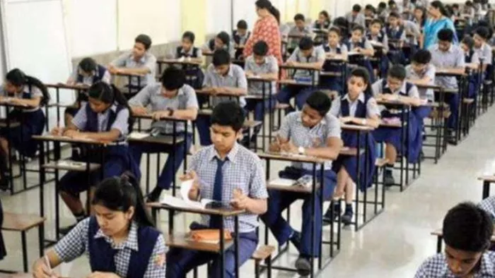 Board Exam 2024: पेपर खराब होने पर न हों हताश, इन तरीकों से खुद को करें हैंडल