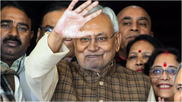 कांग्रेस के दिग्गज नेता ने की 'नीतीश फैक्टर' पर बात, क्रिकेट के खिलाड़ी से कर दी बिहार CM की तुलना