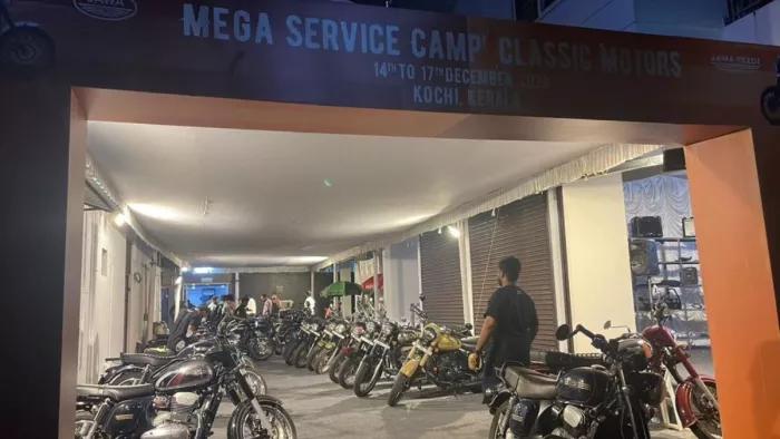Jawa Yezdi Motorcycles ने Jaipur और Lucknow में Mega Service Camp शुरू किया है।
