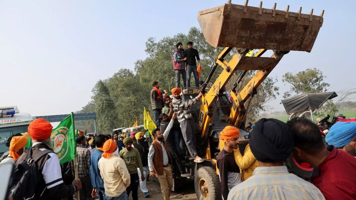 Farmers Protest: किसान दिल्ली कूच के लिए तैयार, हरियाणा ने पंजाब पुलिस से ‘उनके बुलडोजर’ जब्त करने को कहा