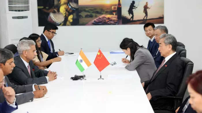 चीनी विदेश मंत्री वांग यी से मिले डॉ. एस जयशंकर। (फोटो- पीटीआई)