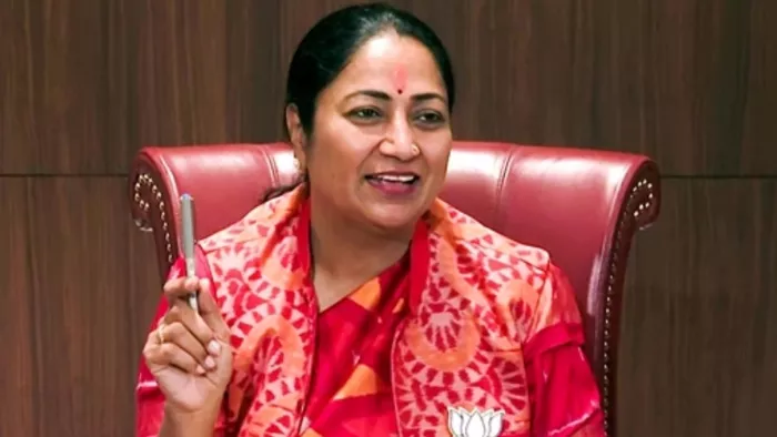 सीएम रेखा गुप्ता ने एक बजे बैठक बुलाई है। फोटो - एएनआई