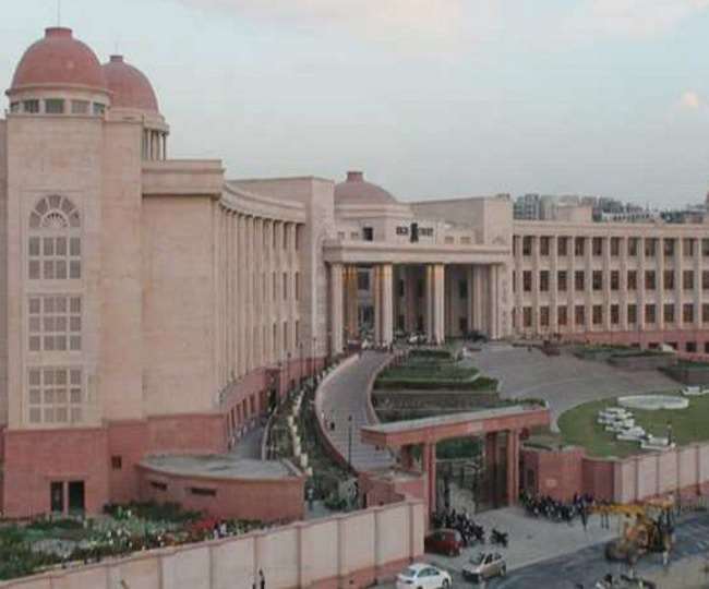 Hathras Case Hearing हाथरस केस में पीड़िता के भाई के अधिवक्ता व गवाहों