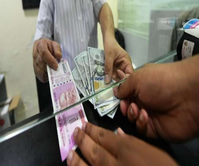 केंद्र में महंगाई भत्ते में बढ़ोतरी का ऐलान कभी भी हो सकता है। (Pti)