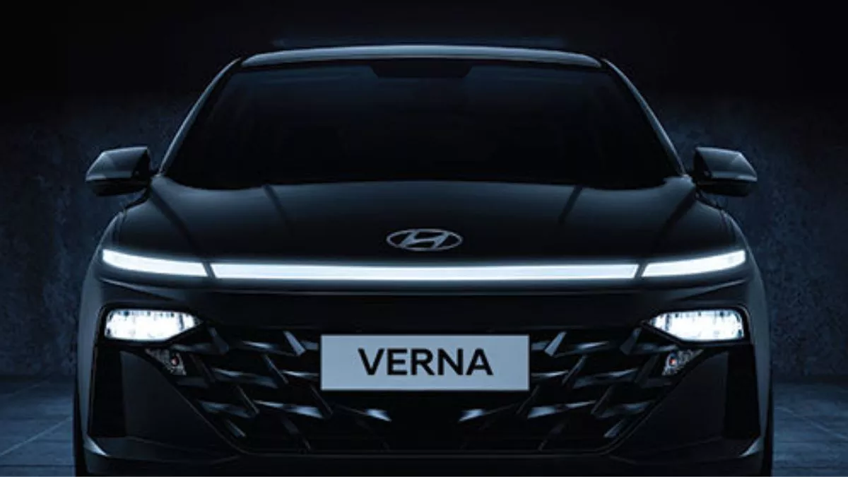 2023 Hyundai Verna आज होगी लॉन्च, जानिए इस पॉपुलर सेडान की संभावित कीमत और फीचर्स