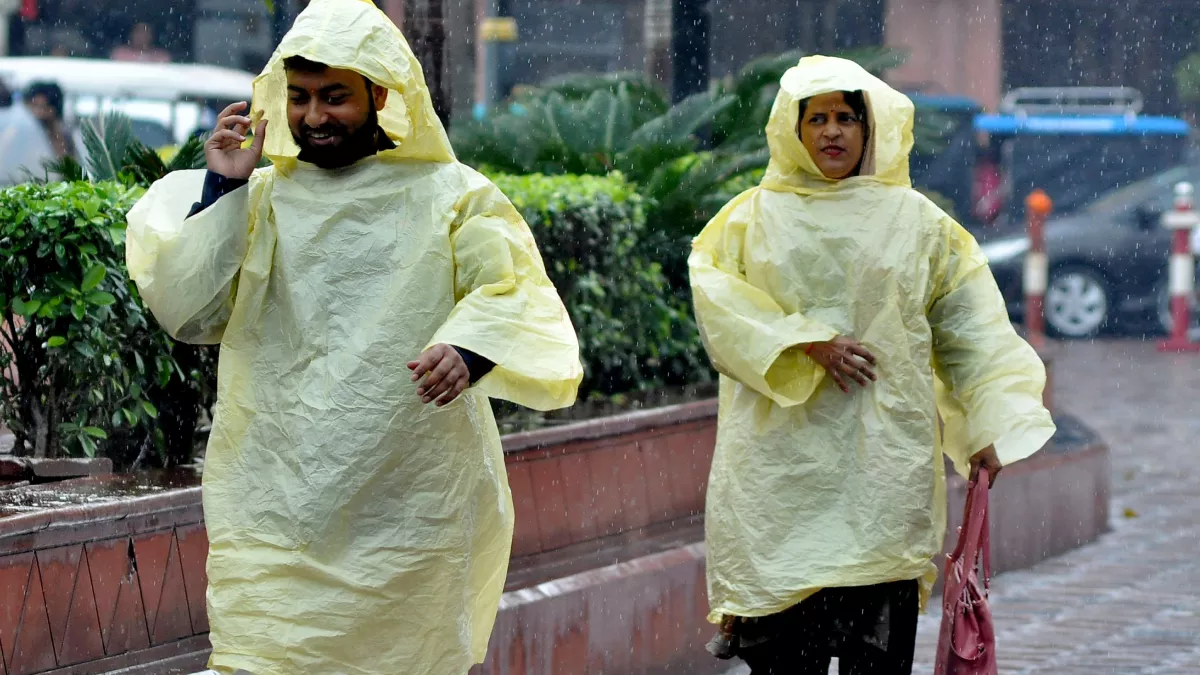 Heavy Rain Alert In Punjab: चंडीगढ़ में भारी बारिश की संभावना, ओलावृष्टि से बढ़ी ठंड