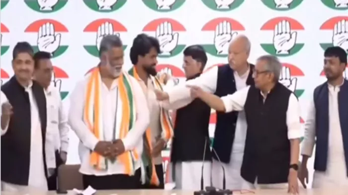 कांग्रेस में शामिल होते ही पप्पू यादव को लगी फटकार (जागरण)