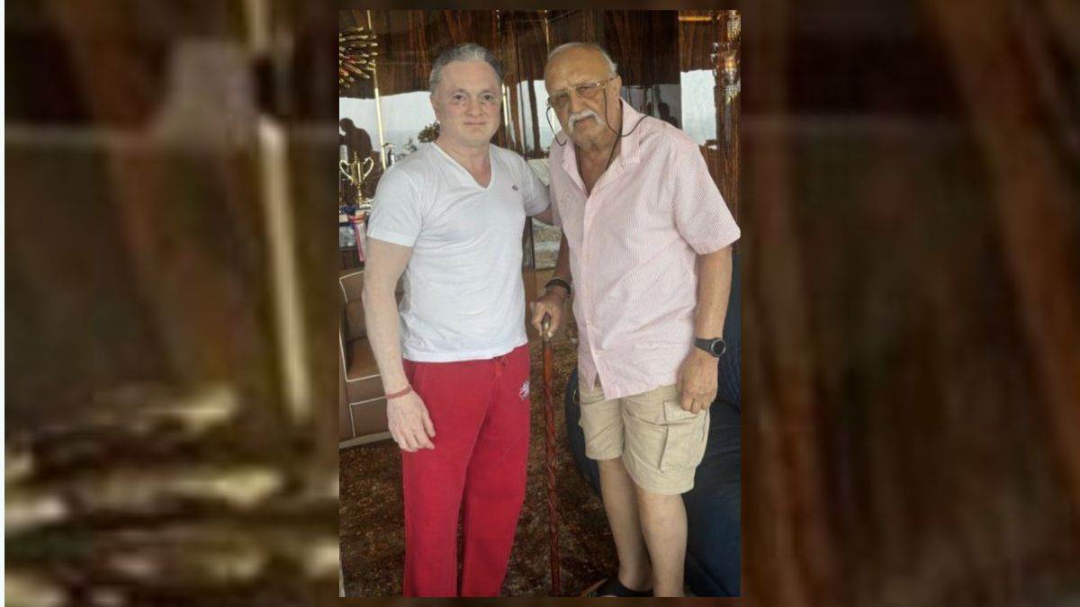 raymond boss gautam singhania and vijaypat singhania picture comes after 9 year gautam singhania said happy to have father at home today