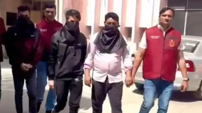 क्राइम ब्रांच की बड़ी कार्रवाई, अवैध बांग्लादेशी घुसपैठियों को भारत में बसाने वाले गिरोह का भंडाफोड़।