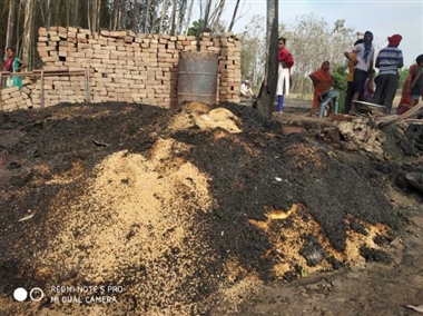 21 जगहों पर लगी आग, 10 रिहायशी झोपड़ियां राख