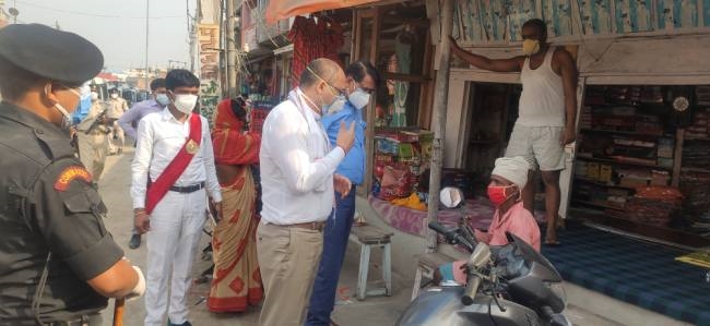 कोरोना से बचाव के लिए मास्क पहनना आवश्यक