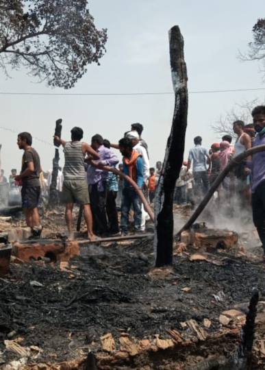 कुशीनगर में झोपड़ी में लगी आग, जिंदा जल गया मासूम