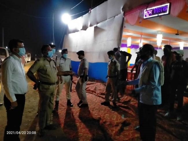 कोरोना गाइडलाइन उल्लंघन करने पर दुकान सील, वाहन जब्त