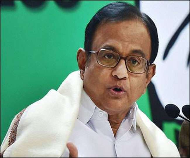 कांग्रेस के वरिष्ठ नेता और पूर्व वित्त मंत्री पी चिदंबरम ने उठाए सवाल। (फोटो: दैनिक जागरण)
