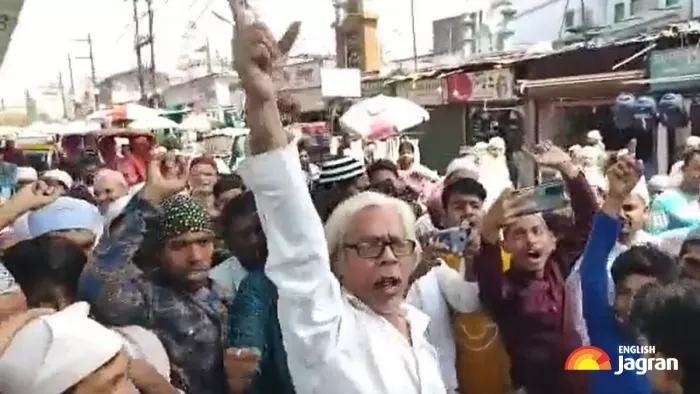 पटना में लगे 'अतीक अहमद अमर रहे' के नारे