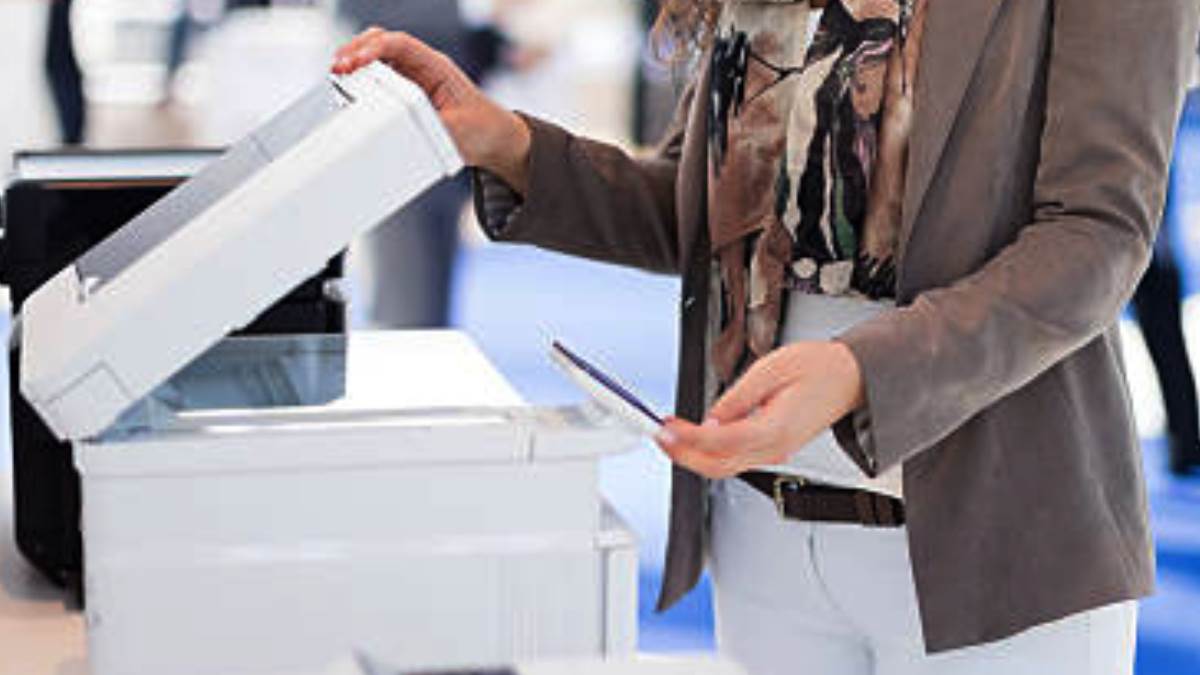 Laser Printer Price: फास्ट प्रिंटिंग स्पीड वाले प्रिंटर के साथ अपने पर्सनल और प्रोफेशनल काम को करें आसान