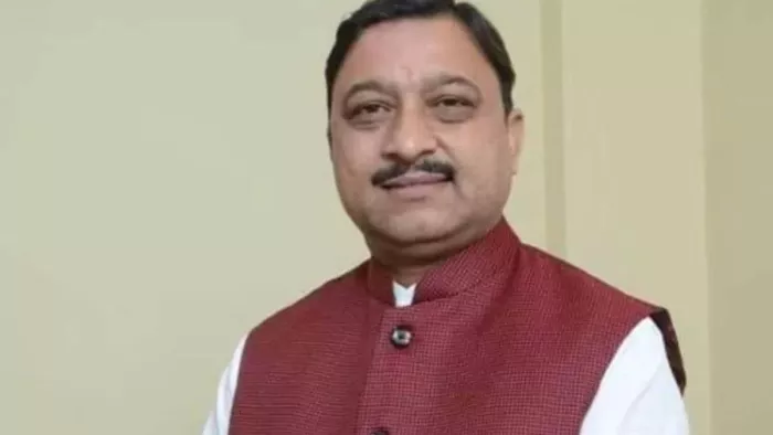 सांसद सुरेश कश्यप ने की भाजपा अध्यक्ष पद से इस्तीफे की पेशकश, जेपी नड्डा से की थी मुलाकात