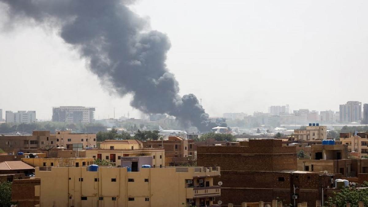 https://www.jagranimages.com/images/newimg/21042023/21_04_2023-sudan_23392003.jpg