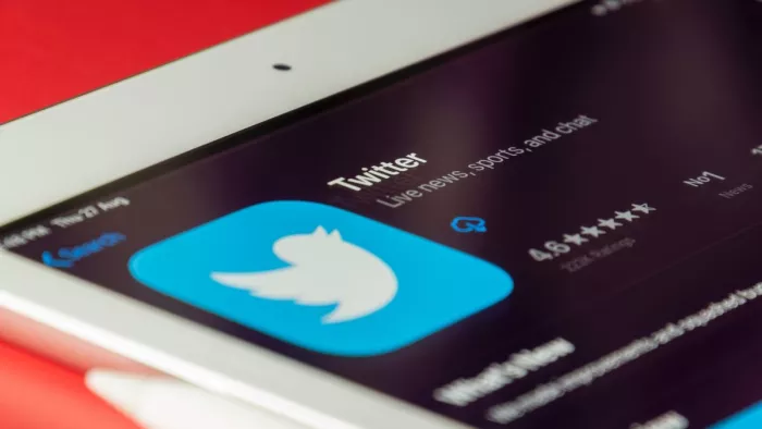 How to get the blue checkmark on Twitter, Pic Courtesy- Unsplash