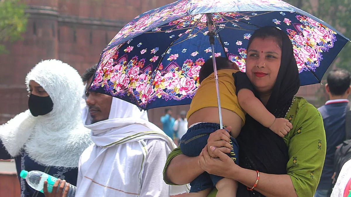 Delhi Weather Update: दिल्ली-NCR में राहत का दौर अब खत्म, 41 डिग्री वाला टॉर्चर झेलने को रहें तैयार