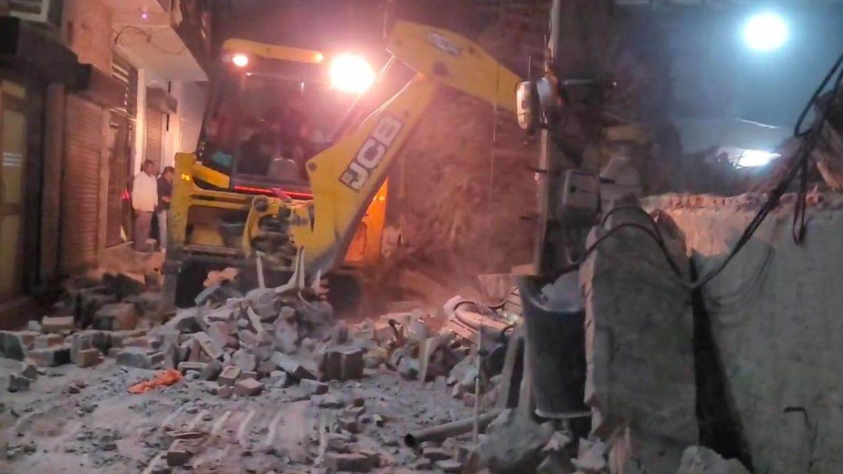 ncr gurugram wall collapse five people died due to negligence of crematorium management