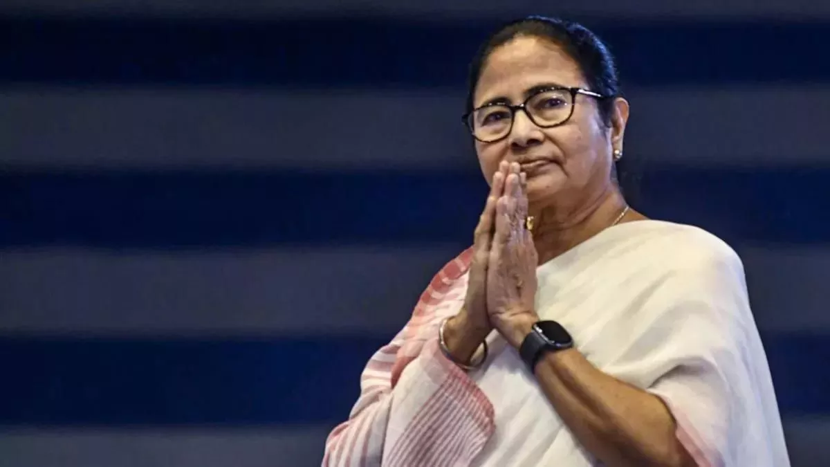 सुवेंदु अधिकारी के बयान के बाद बंगाल में सुरक्षित महसूस नहीं कर रहीं CM ममता, अभिषेक बनर्जी को लेकर कही बड़ी बात