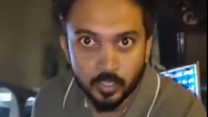 युवक ने विवाद के बाद कन्नड़ में मांगी माफी। (फोटो सोर्स- X)