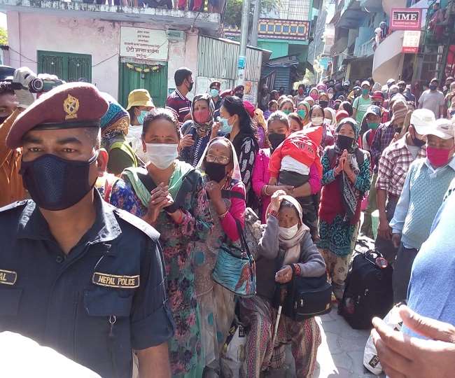 पिथौरागढ में झूलापुल खोला गया, 115 भारतीय 90 पशुओ के साथ आए, 225 नेपाली वतन लौटे