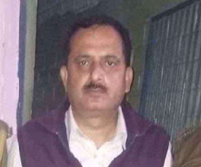 मुख्‍यमंत्री ने छात्रवृत्ति घपले में आरोपित संयुक्त निदेशक गीताराम नौटियाल को तत्‍काल निलंबित करने के दिए आदेश