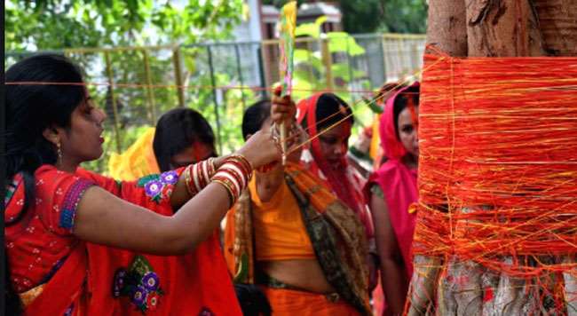 Vat Savitri Pooja 2020: à¤à¤¾à¤¨à¥à¤ à¤à¥à¤¯à¤¾ हॠपà¥à¤à¤¾ à¤à¤¾ शà¥à¤ मà¥à¤¹à¥à¤°à¥à¤¤ à¤à¤° विधि, वठसावितà¥à¤°à¥ वà¥à¤°à¤¤ पर à¤à¥ दिठरहा हॠलà¥à¤à¤¡à¤¾à¤à¤¨ à¤à¤¾ à¤
सर