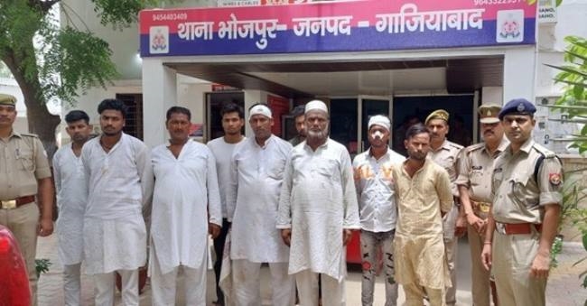 रोडरेज में भिड़े दो पक्ष, 25 पर रिपोर्ट 10 गिरफ्तार