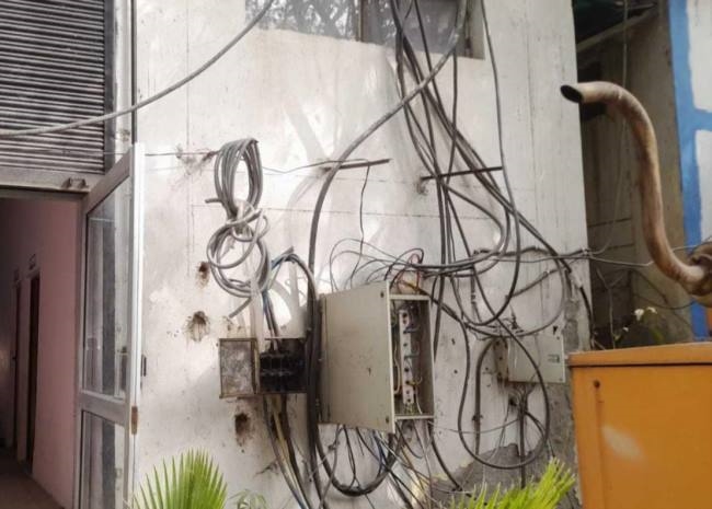 सीएमओ कार्यालय में शार्ट सर्किट से बिजली गुल, कामकाज प्रभावित