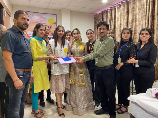 https://www.jagranimages.com/images/newimg/21052022/21_05_2022-21ptl_11_21052022_383-c-2_22733044_213638.jpg