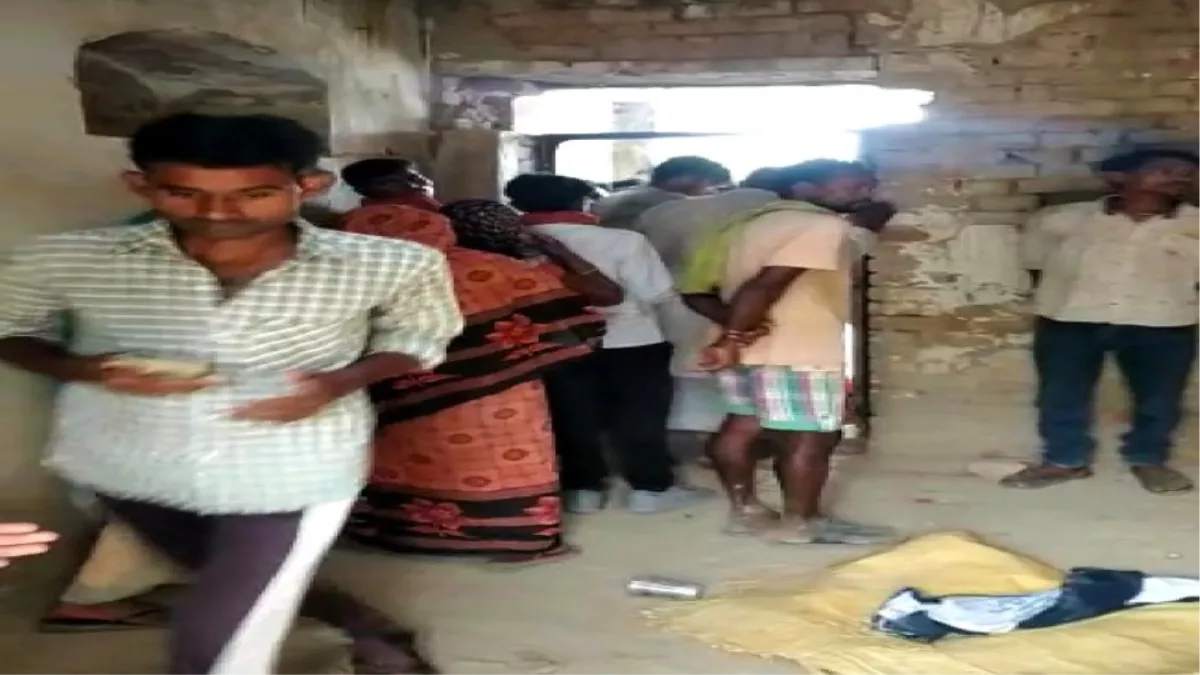 Badaun Honour Killing : बदायूं ऑनर किलिंग, मंदिर के कमरे में लटके मिले किशोर-किशोरी के शव