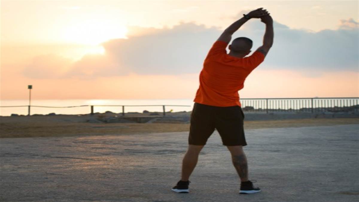 Stretching Benefits: वर्कआउट से पहले स्ट्रेचिंग के फायदे
