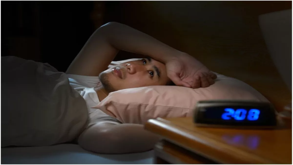 6 घंटे से कम सोते हैं, तो हो जाएं सावधान! हो सकती हैं सेहत से जुड़ी ये 9 दिक्कतें