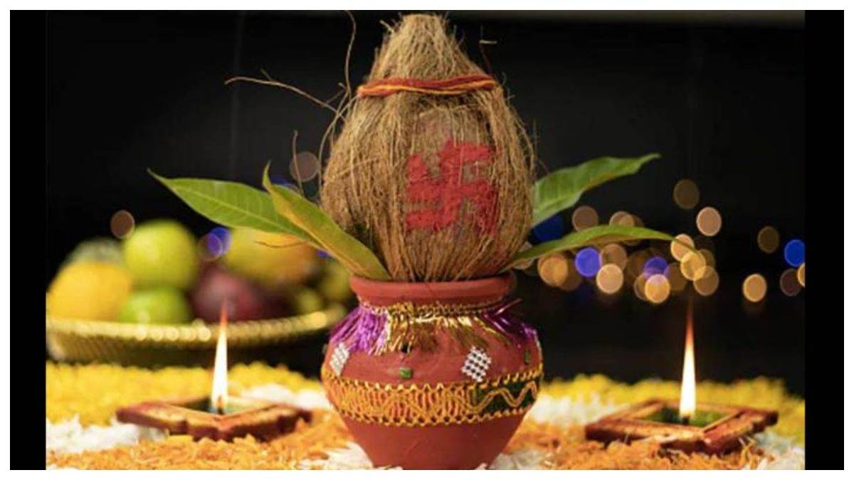 Mangal Kalash जानें पूजा में मंगल कलश रखने का महत्व, किस प्रकार करें
