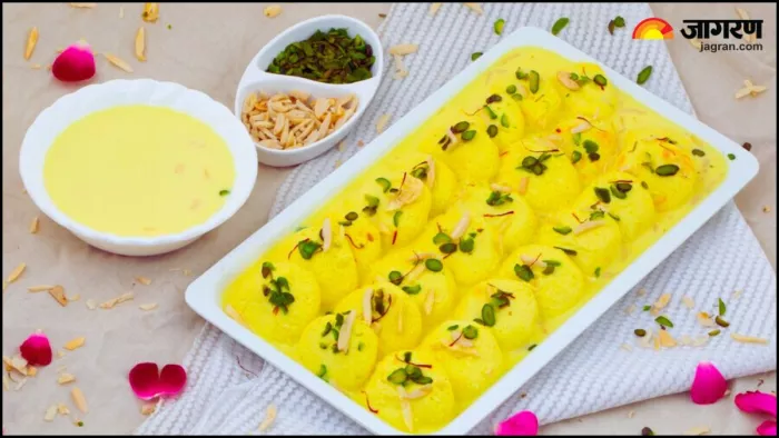 बिना छेना के बनानी है रसमलाई, तो फॉलो करें ये आसान रेसिपी (Image Source: Freepik)