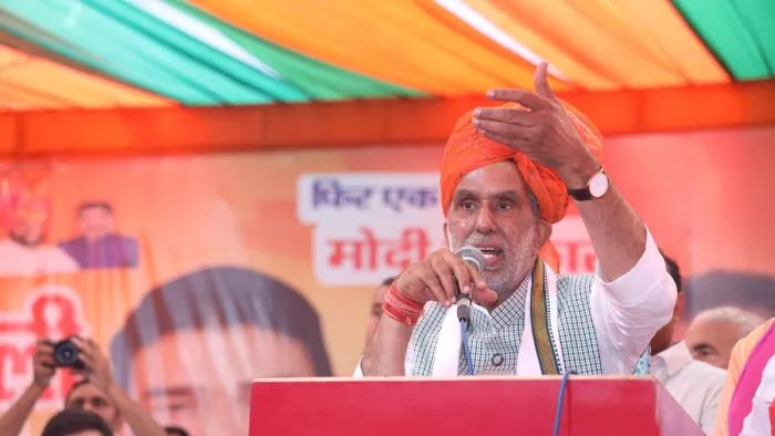 बीजेपी प्रत्याशी व केंद्रीय राज्य मंत्री कृष्णपाल गुर्जर