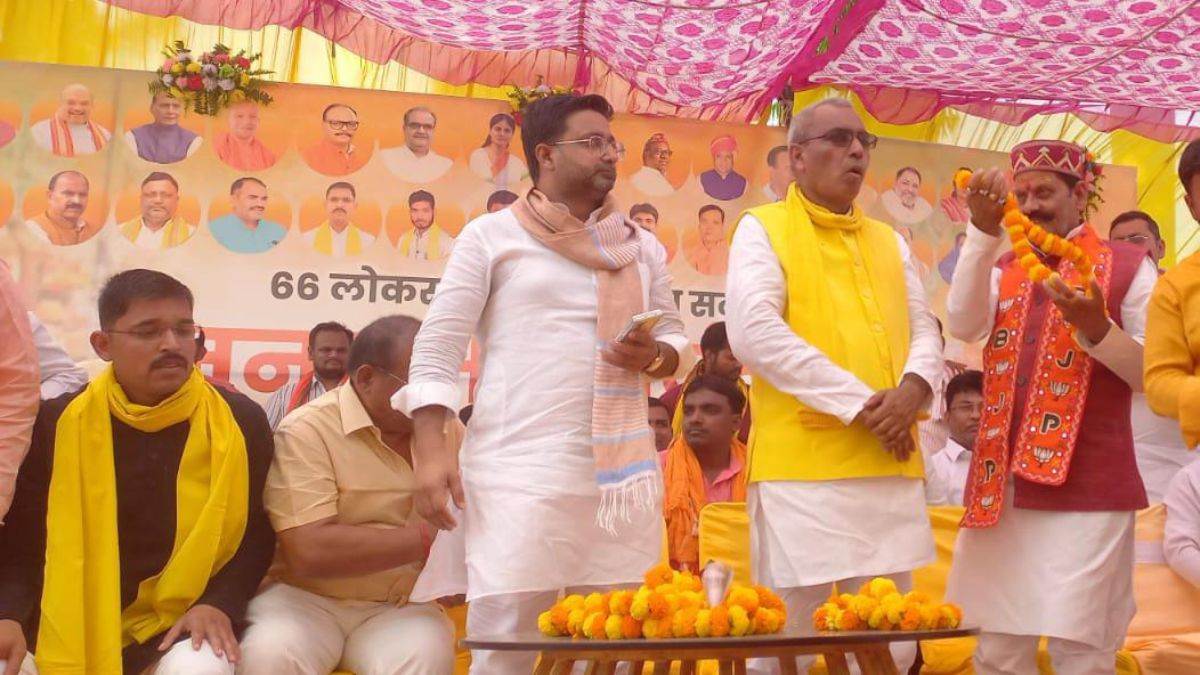 https://www.jagranimages.com/images/newimg/21052024/21_05_2024-om_prakash_rajbhar_23722208.jpg