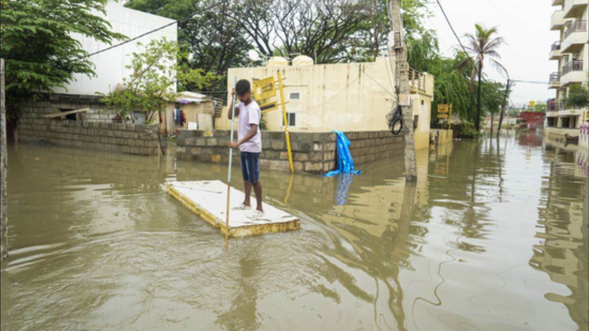 bengaluru heavy rain causes waterlogging in sai layout power and drinking water affected